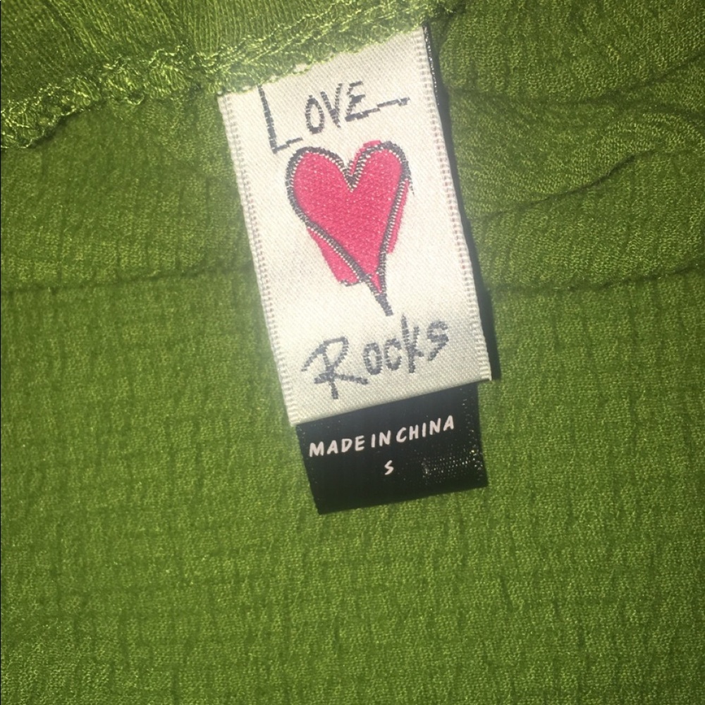 Love Rocks Top - Picture 4 of 5